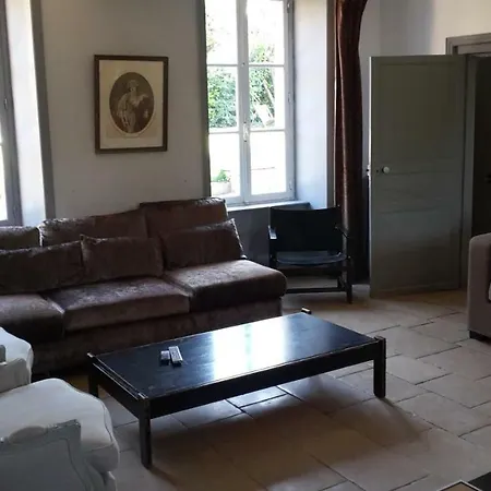 Le Presbytere De 게스트하우스