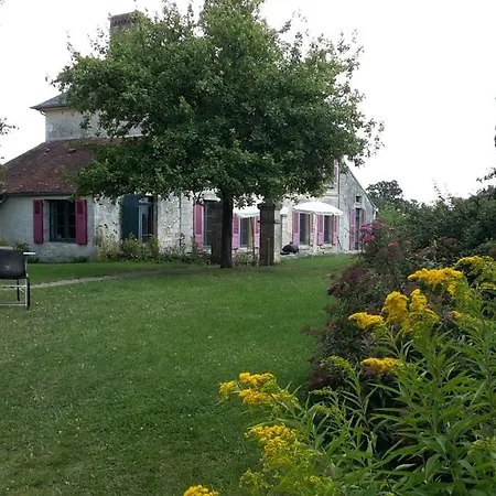 Le Presbytere De *